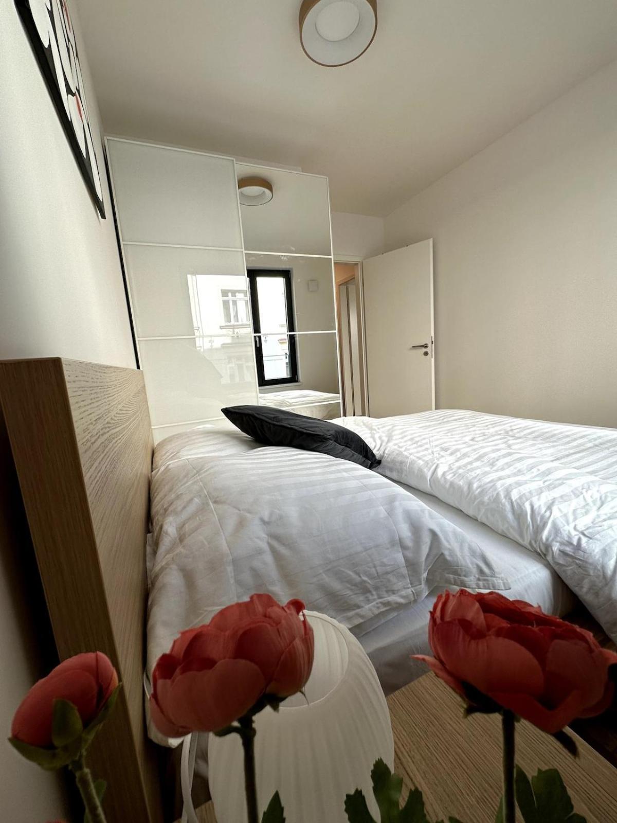 Appartamento With Garage & Terrace