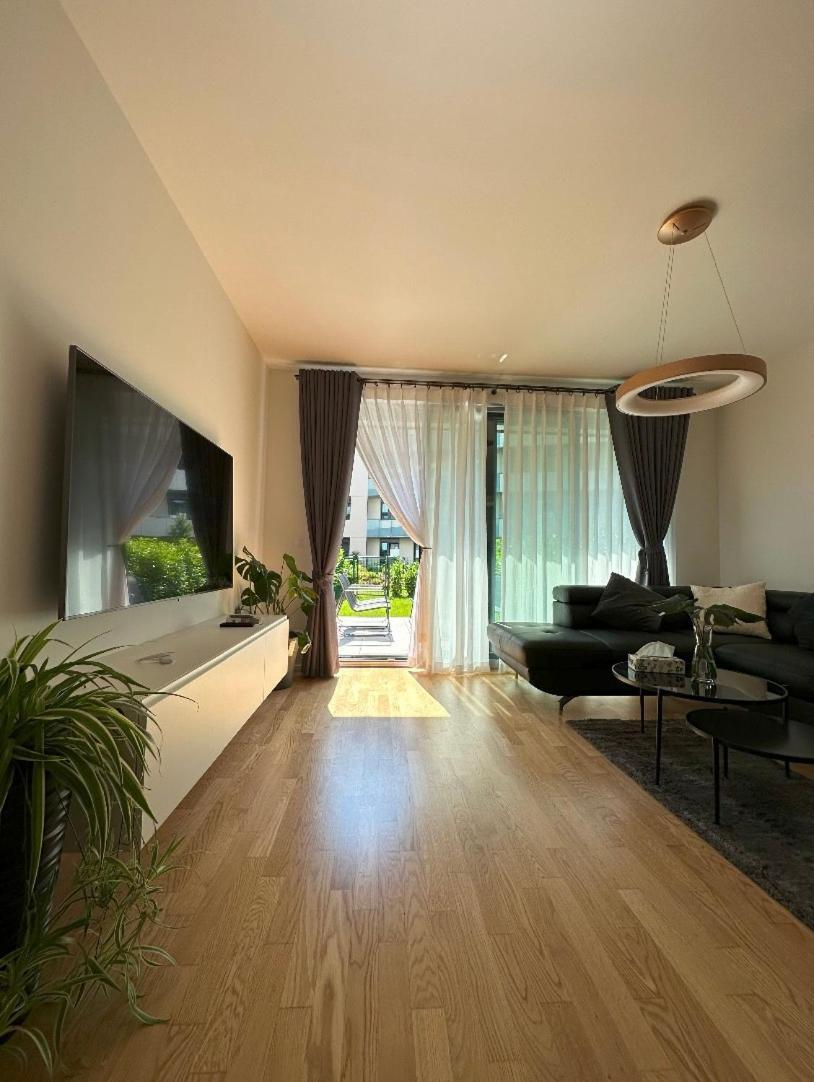 Appartamento With Garage & Terrace *