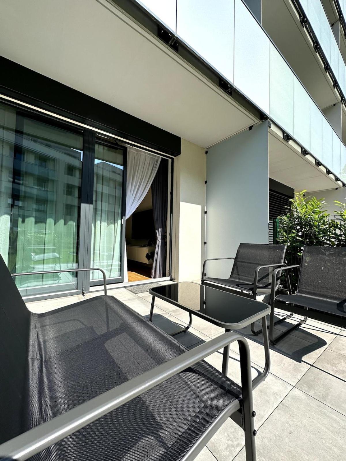 With Garage & Terrace Appartamento *