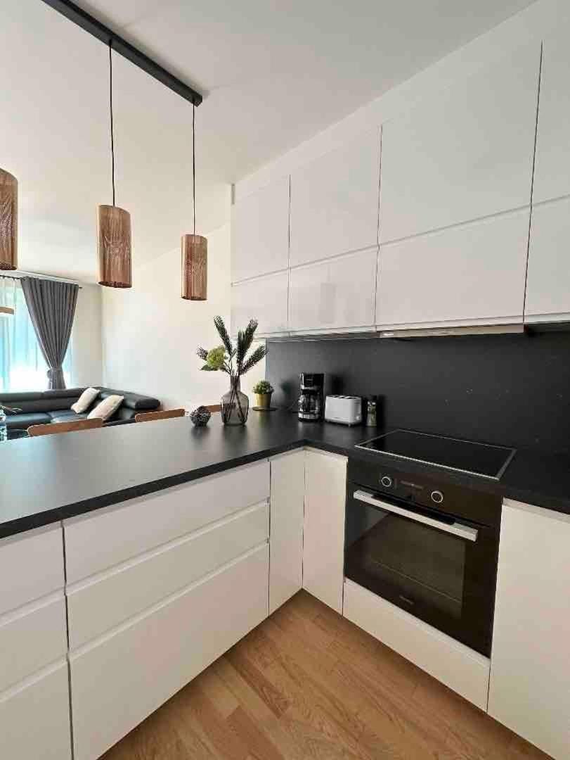 Appartamento With Garage & Terrace *